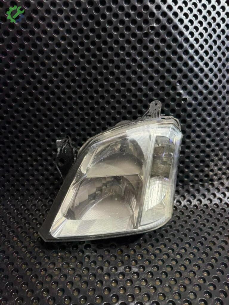 Opel Meriva Far çıkma parça