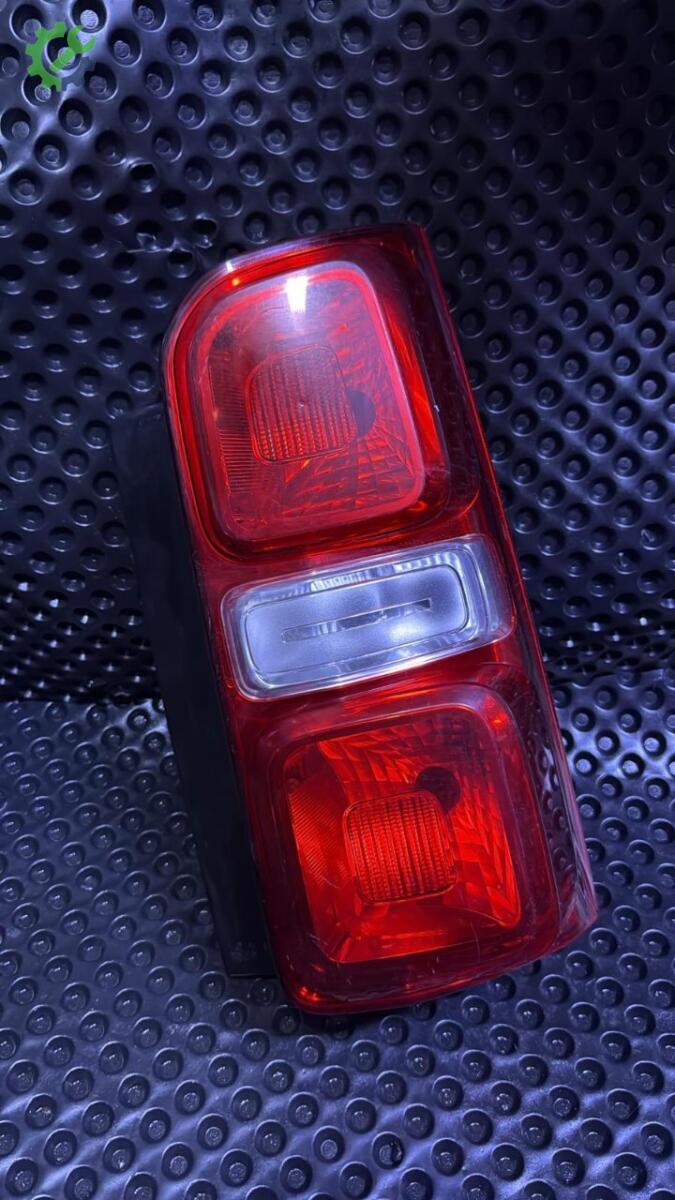 Opel Zafira Sağ Stop çıkma parça