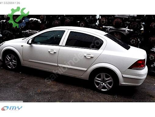 Opel Astra Sol Çamurluk çıkma parça