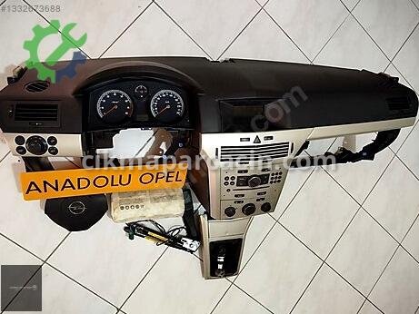 Opel Astra Torpido çıkma parça
