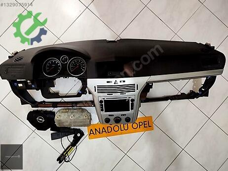 Opel Astra Torpido çıkma parça