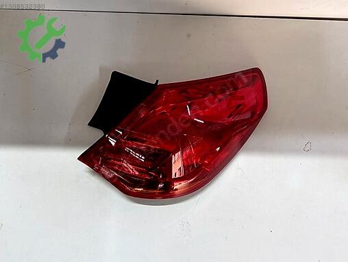 Opel Astra Sağ Arka Stop çıkma parça