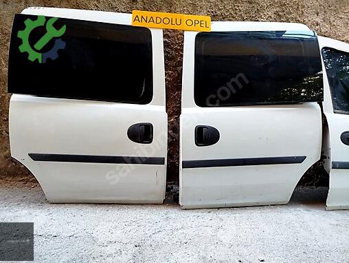 Opel Combo Ön Çamurluk çıkma parça