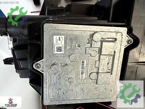 Opel Combo Sağ Ön Far 9864193880 çıkma parça