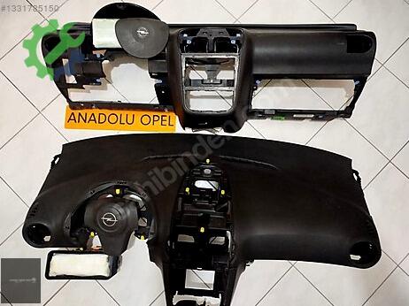 Opel Corsa Torpido çıkma parça