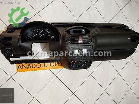 Opel Corsa Torpido çıkma parça