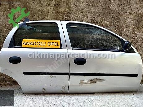 Opel Corsa Sağ Ön Kapı çıkma parça
