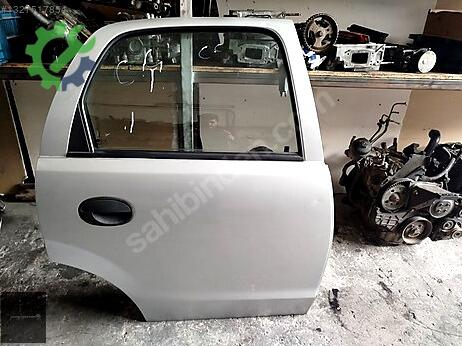 Opel Corsa Sağ Ön Kapı çıkma parça