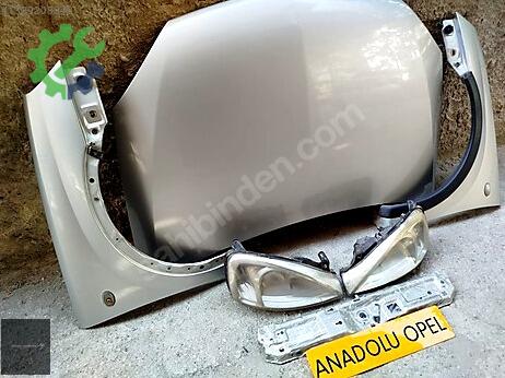 Opel Corsa Ön Çamurluk çıkma parça