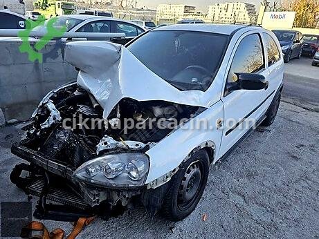 Opel Corsa Sağ Kapı çıkma parça