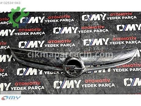 Opel Corsa Ön Panjur çıkma parça