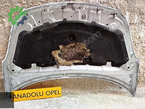 Opel Corsa Kaput çıkma parça