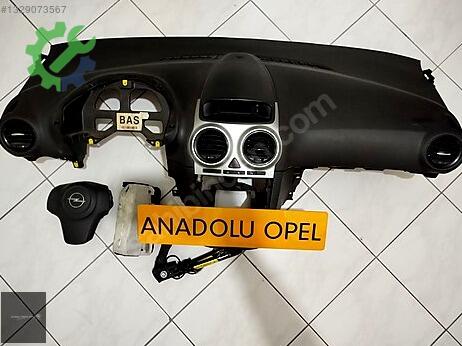 Opel Corsa Torpido çıkma parça