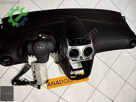 Opel Corsa Torpido çıkma parça
