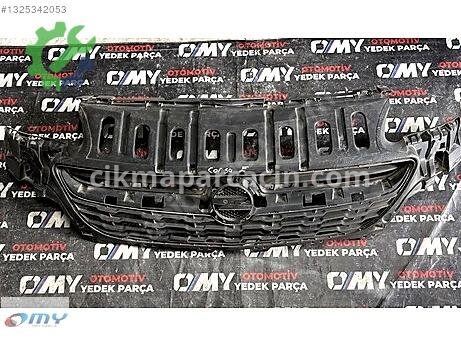 Opel Corsa Ön Panjur çıkma parça