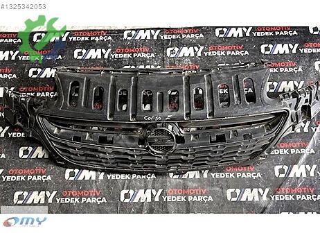Opel Corsa Ön Panjur çıkma parça