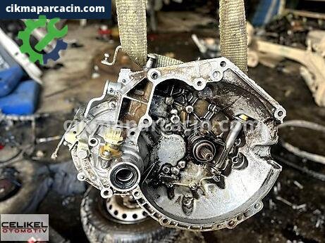 Peugeot 206 Şanzıman Komple çıkma parça