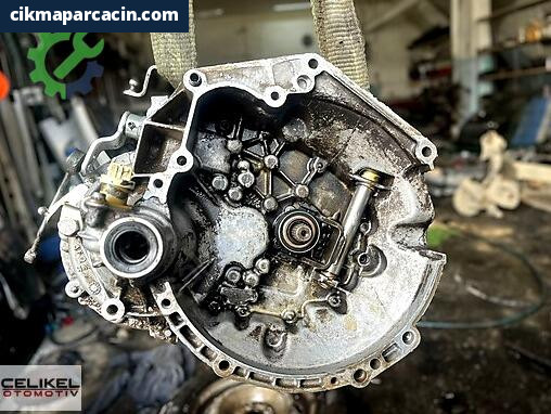 Peugeot 206 Şanzıman Komple çıkma parça