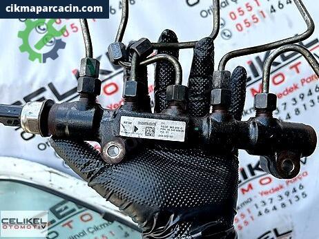 Peugeot 206 Enjektör Kütüğü çıkma parça