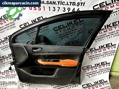 Peugeot 307 Sağ Ön Kapı çıkma parça