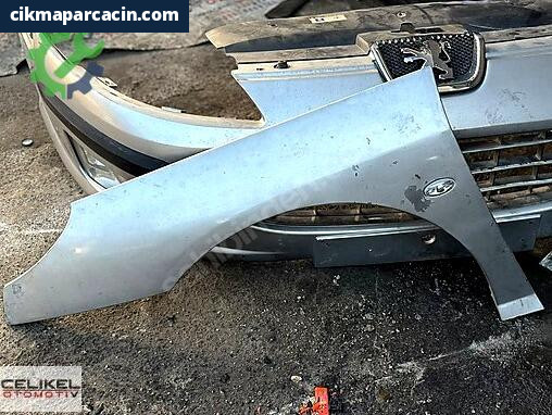 Peugeot 407 Sağ Ön Çamurluk çıkma parça