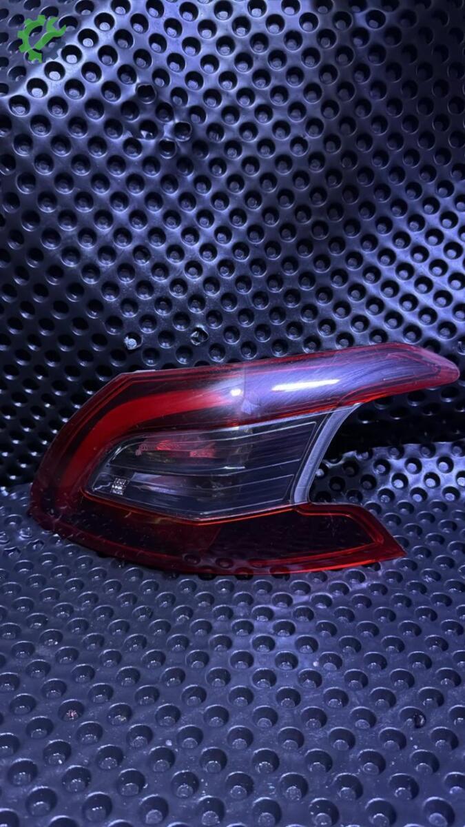 Peugeot 308 Sağ Stop çıkma parça