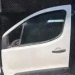 PEUGEOT PARTNER CİTROEN BERLİNGO HATASIZ DOLU SOL ÖN KAPI