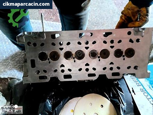 Peugeot 206 Motor Kapağı çıkma parça