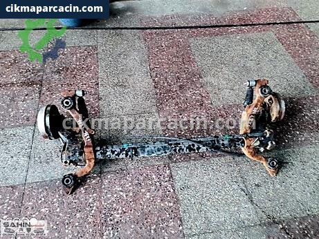Peugeot 206 Arka Dingil çıkma parça