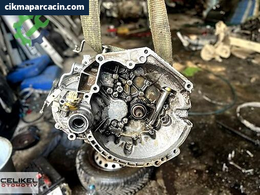 Peugeot 206 Şanzıman Komple çıkma parça