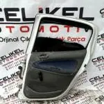 PEUGEOT 206 ÇIKMA BEYAZ SAĞ ARKA KAPI DOLU