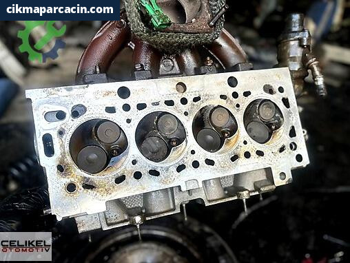 Peugeot 206 Silindir Kapak çıkma parça