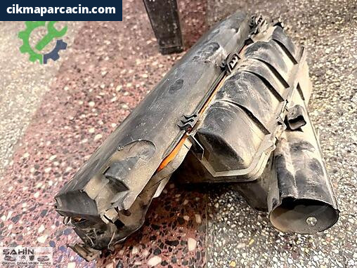 Peugeot 207 Hava Filtresi Kutusu çıkma parça