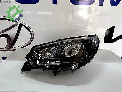Peugeot 208 Sol Ön Far çıkma parça