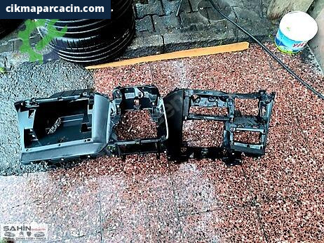 Peugeot 301 Bakalit çıkma parça