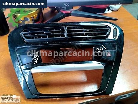 Peugeot 301 Bakalit çıkma parça