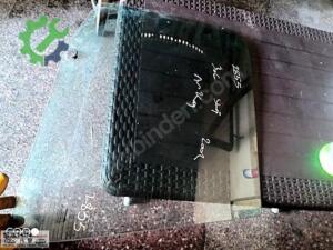 PEUGEOT 306 SAĞ ARKA KAPI CAMI ORJİNAL