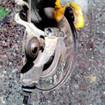 PEUGEOT 307 SAĞ TAŞIYICI VE DİSK ORJİNAL ÇIKMA