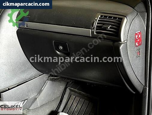 Peugeot 407 Ön Torpido çıkma parça