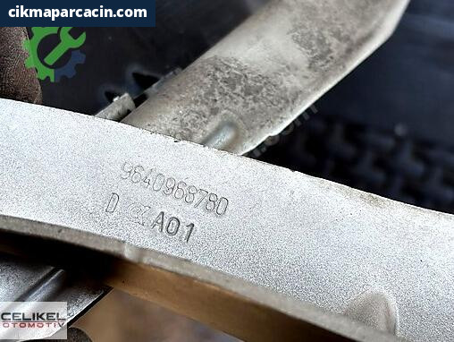 Peugeot 407 Ön Kaput Menteşesi çıkma parça