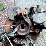 PEUGEOT 407 SOL ÖN TAŞIYICI DİSK FREN KALİPER ORİJİNAL ÇIKMA