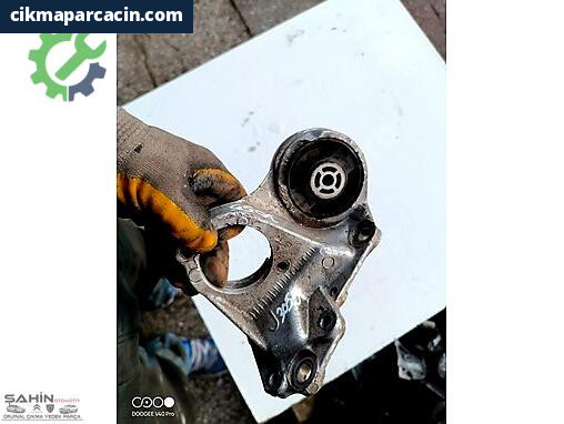 Peugeot 806 Bağlantı Braketi çıkma parça