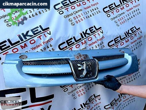 Peugeot Partner Ön Panjur çıkma parça