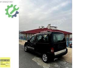 PEUGEOT PARTNER SOL ÖN KAPI