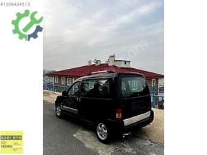 PEUGEOT PARTNER & CİTROEN BERLİNGO BAGAJ KAPAĞI