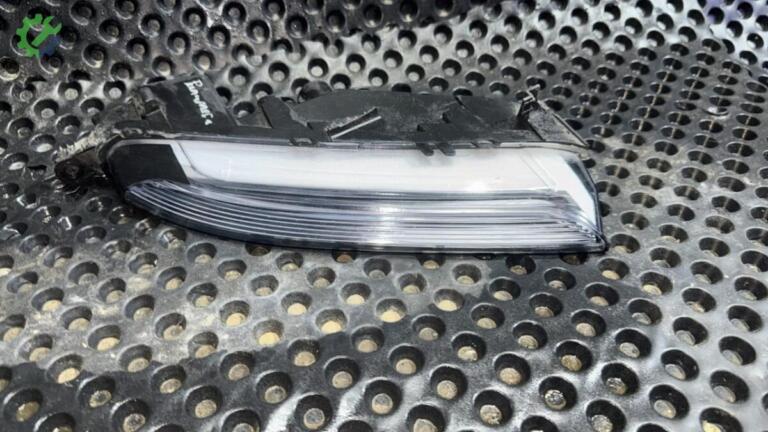 Porsche Panamera Gündüz Ledi çıkma parça