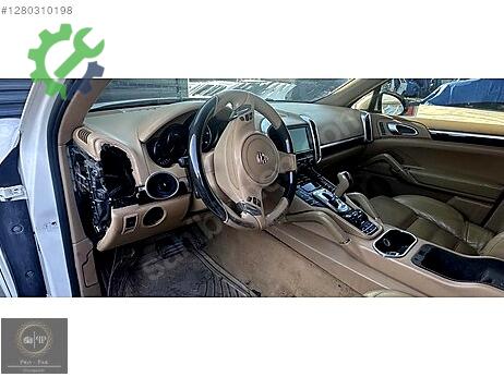 Porsche Cayenne Torpido çıkma parça