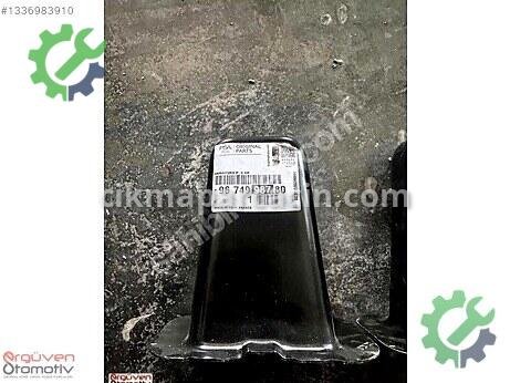 Peugeot 301 Arka Tampon Demiri çıkma parça