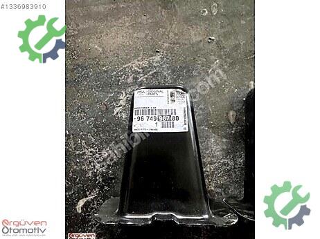Peugeot 301 Arka Tampon Demiri çıkma parça