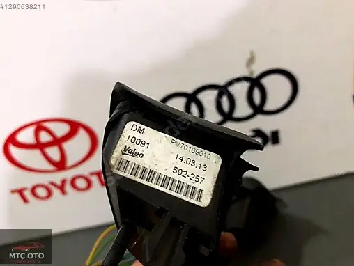 Fiat Punto Direksiyon Düğmesi PV70109010 çıkma parça
